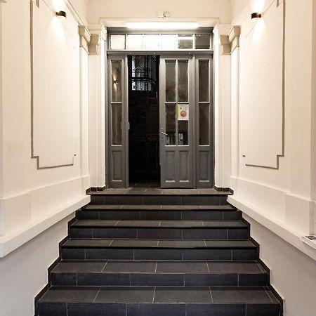 Apartament Qult - Misty Night Bukareszt Zewnętrze zdjęcie