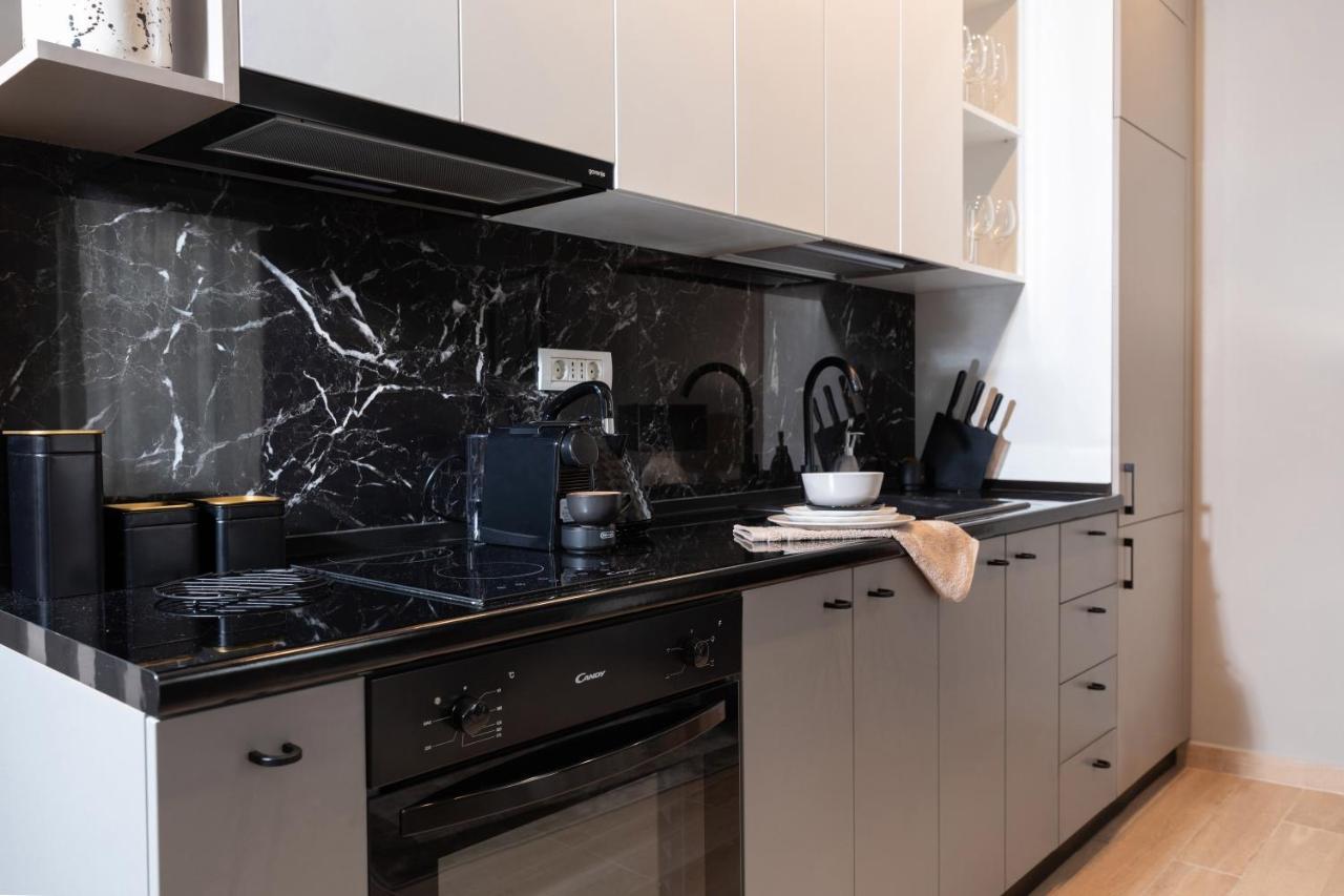 Apartament Qult - Misty Night Bukareszt Zewnętrze zdjęcie